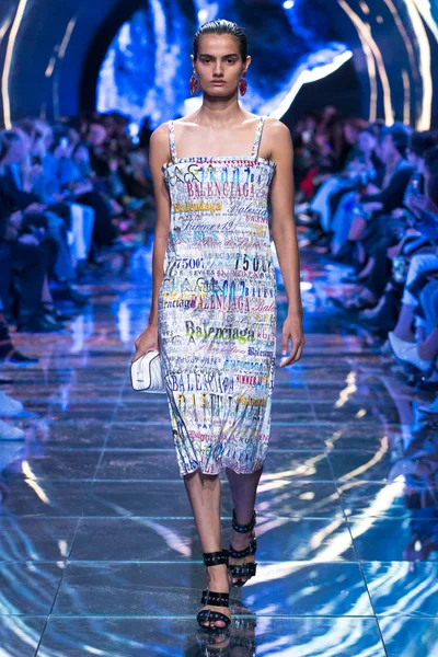 Look 9